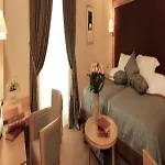 Clos La Boetie & 4*