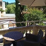 Clos La Boetie & 4*