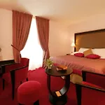Clos La Boetie & 4* Sarlat-la-Canéda