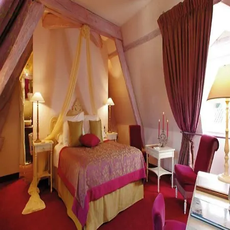 Clos La Boetie & Sarlat-la-Caneda