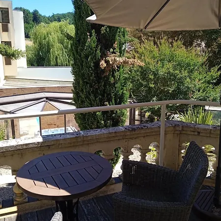Clos La Boetie & 4*
