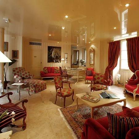 Clos La Boetie & Отель 4*