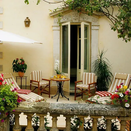 Clos La Boetie & 4* Sarlat-la-Canéda