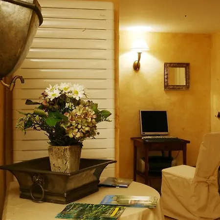 Hotell Clos La Boetie &