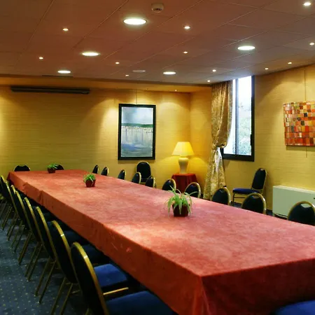 Clos La Boetie & Hotel