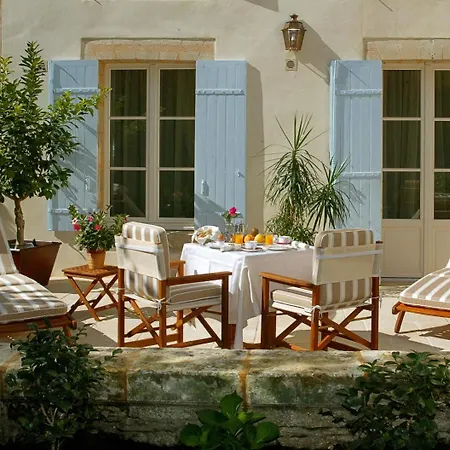 Clos La Boetie & Hotel