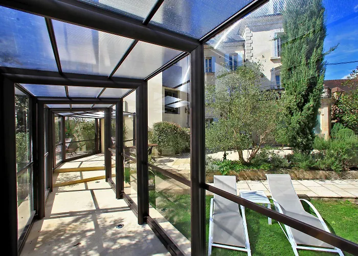 Hotel Clos La Boetie & 4*