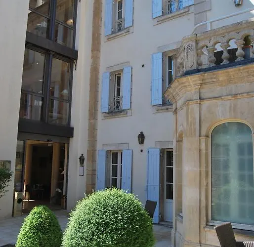 Hotel Clos La Boetie & 4*