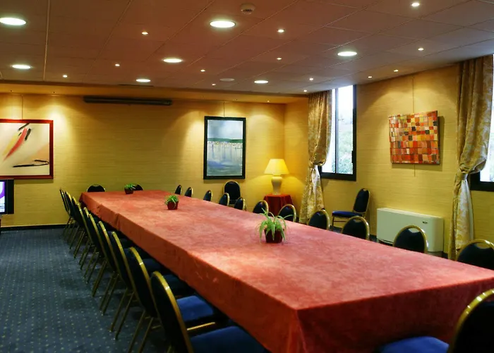 Clos La Boetie & Hotel