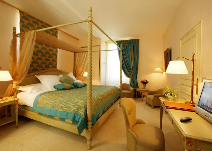 Hotel Clos La Boetie &