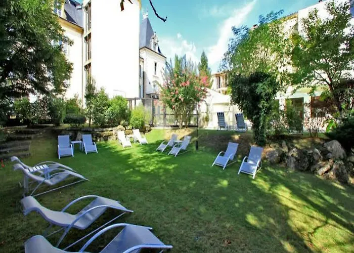 Clos La Boetie & Hotel